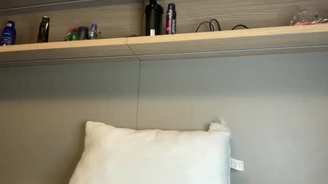 Snapshot of maluestanislau chatting on October 22, 11:21 pm maluestanislau online show from October 22, 11:21 pm