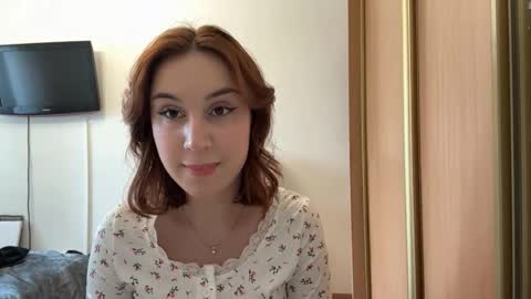 Mia online show from January 18, 8:21 am