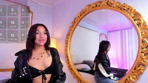 manelyk_evanss online show from October 25, 11:18 am