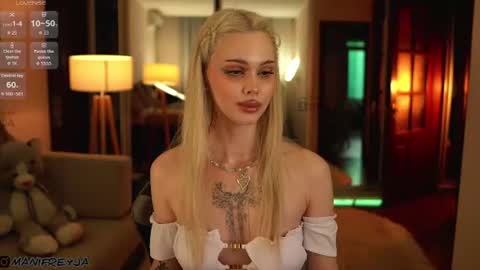 Amelie online show from July 26, 5:53 pm