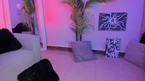 Snapshot of manu_velez_ chatting on December 6, 2:28 pm Manu Velez online show from December 6, 2:28 pm