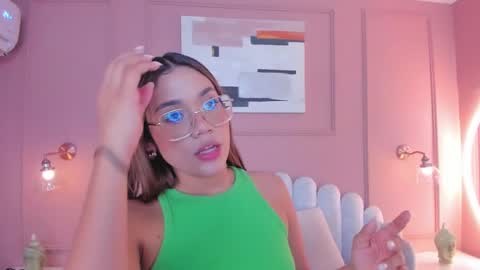 Mara  online show from December 28, 6:18 pm