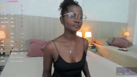 Mara Sinclair online show from July 16, 7:18 pm