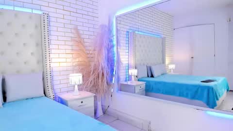 mara_winters_ online show from February 20, 12:50 pm