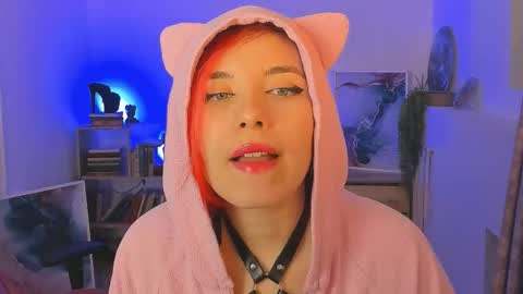 Snapshot of marcelinechi chatting on October 28, 10:43 am MarcelineChi online show from October 28, 10:43 am