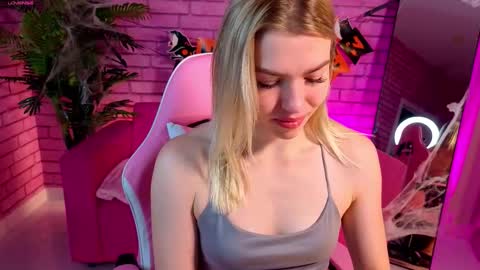 margo_robbbie online show from October 25, 1:13 am