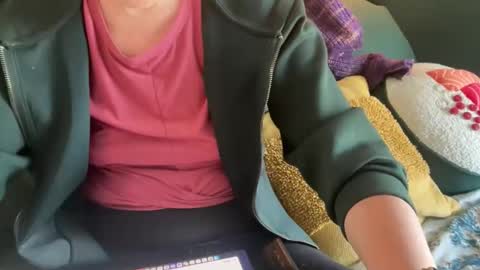 Elle online show from March 13, 5:03 pm