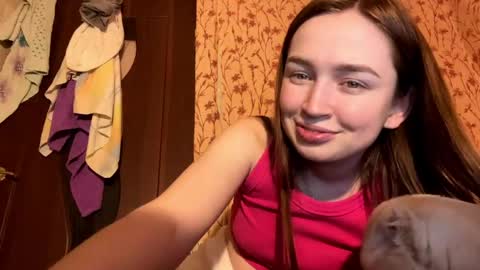 Chloe online show from April 16, 9:39 pm