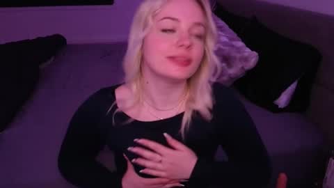 margot_robbie7 online show from February 11, 12:47 am