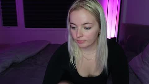 Snapshot of margot_robbie7 chatting on October 13, 10:45 pm margot_robbie7 online show from October 13, 10:45 pm