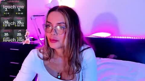 Margoth Broke online show from November 20, 2:40 pm