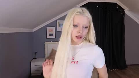 Milena online show from February 21, 9:10 am