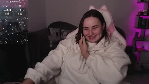 Snapshot of mari_moore7 chatting on September 24, 8:24 am mari moore online show from September 24, 8:24 am