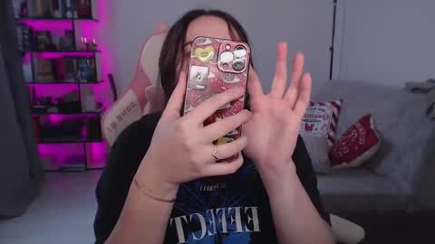 mari moore online show from January 14, 10:42 am