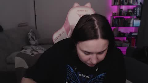 mari moore online show from February 14, 9:11 am