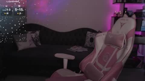 Snapshot of mari_moore7 chatting on February 14, 7:59 am mari moore online show from February 14, 7:59 am