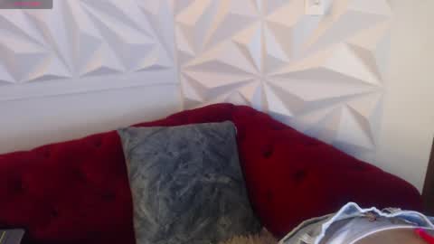 maria07lopez_ online show from April 9, 12:10 pm