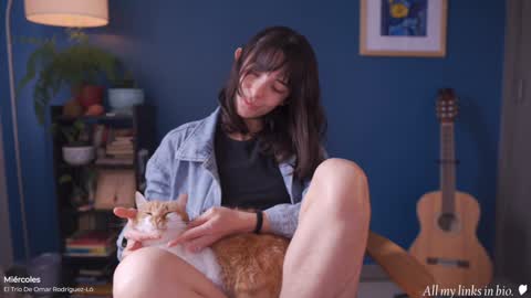 Alfonsina online show from December 13, 1:33 pm