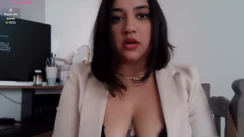 mariahbabyy online show from May 15, 12:08 pm