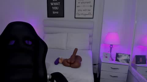 Mariam online show from February 9, 7:19 pm