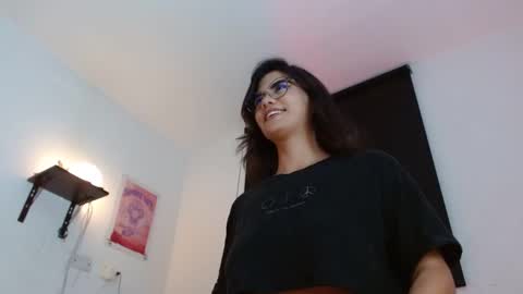 Mariam Calad online show from January 26, 2:45 am