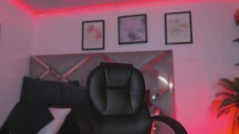 Marian online show from April 10, 7:20 pm