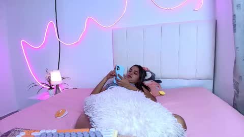 maria online show from December 19, 3:59 pm