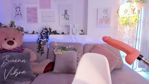 Mariana online show from January 3, 9:26 pm