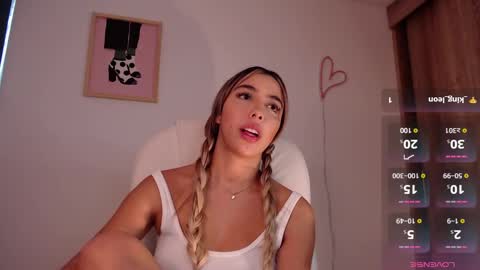 Mariana online show from March 12, 5:17 pm