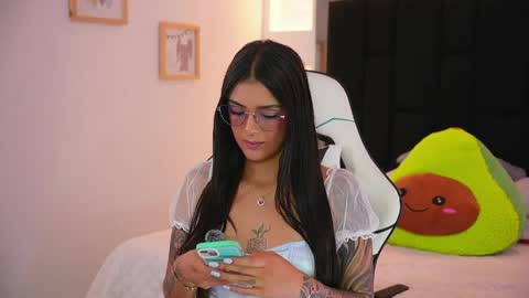 Mariana  online show from April 2, 7:11 pm