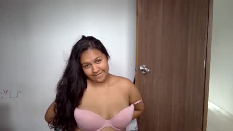 mariaspx online show from April 15, 8:53 pm