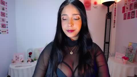 Nicolle online show from August 3, 3:21 am