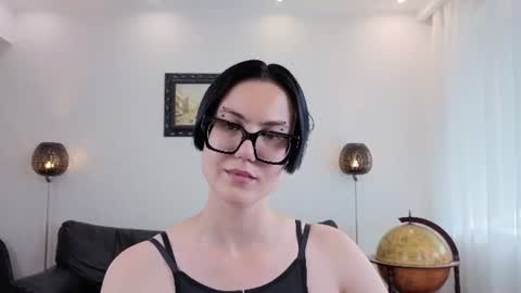 Marie Fitch online show from June 26, 5:20 am
