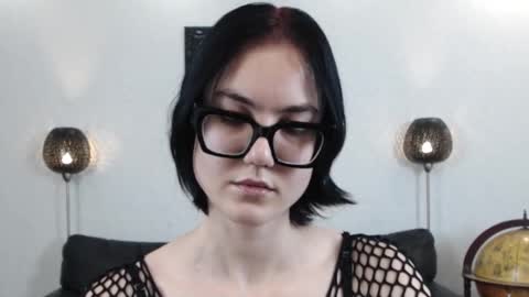 Marie Fitch online show from December 4, 12:24 am