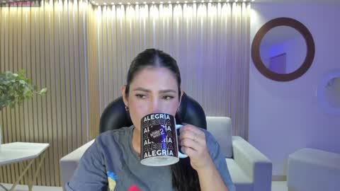 Snapshot of mariejane2 chatting on February 2, 10:46 am Im Marie Jane online show from February 2, 10:46 am