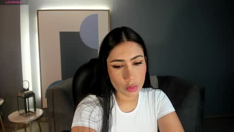 Snapshot of mariejane2 chatting on December 13, 11:13 am Im Marie Jane online show from December 13, 11:13 am