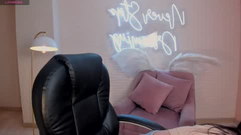 Snapshot of mariejane2 chatting on January 11, 10:51 am Im Marie Jane online show from January 11, 10:51 am