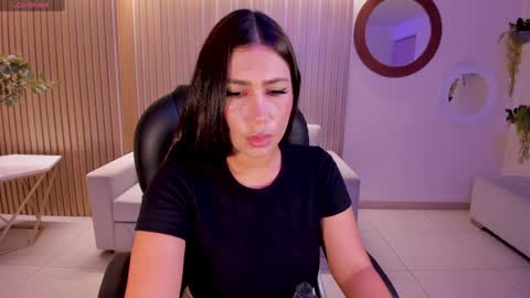 Snapshot of mariejane2 chatting on February 8, 10:50 am Im Marie Jane online show from February 8, 10:50 am