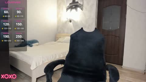 Snapshot of mariella__adams chatting on December 14, 4:19 pm Maria online show from December 14, 4:19 pm