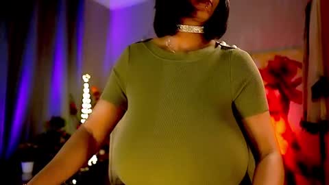 Snapshot of mariicha chatting on December 29, 7:06 am Nikita - Scroll down and read my bio please. New Pictures in Bio online show from December 29, 7:06 am