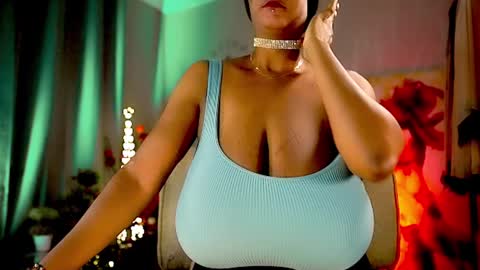 Snapshot of mariicha chatting on January 1, 6:58 am Nikita - Scroll down and read my bio please. New Pictures in Bio online show from January 1, 6:58 am