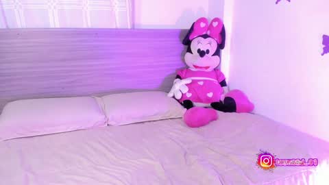 Luna Dulk online show from December 12, 7:52 am