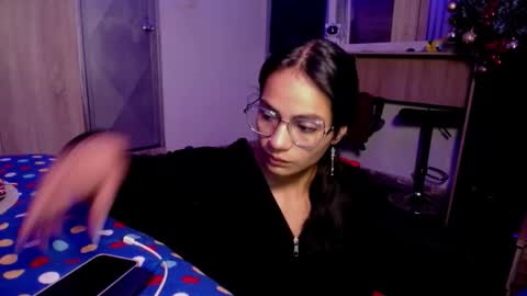 Maritza Ferrer -Samara Beltran online show from November 29, 9:02 am