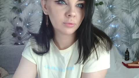 pipi online show from June 5, 1:20 am