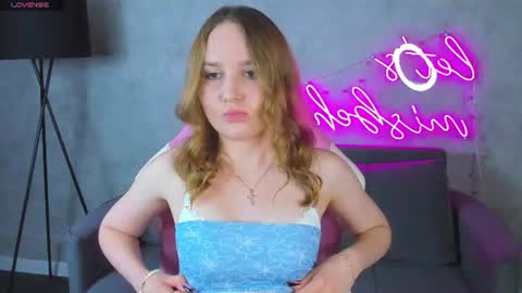 Emmaa online show from June 25, 1:05 am
