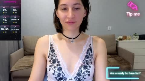 Snapshot of marrycolins chatting on December 14, 2:22 am marrycolins online show from December 14, 2:22 am