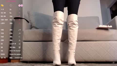 marthina thompson online show from March 25, 4:10 pm