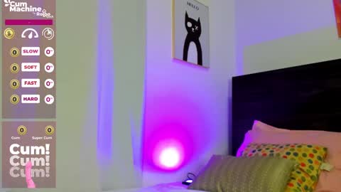 martina mIIler online show from February 17, 1:22 pm