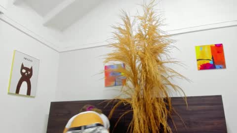 martina mIIler online show from February 22, 12:40 pm