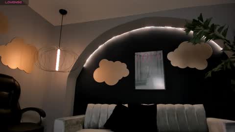 Martinna Bonnet online show from March 12, 10:26 am